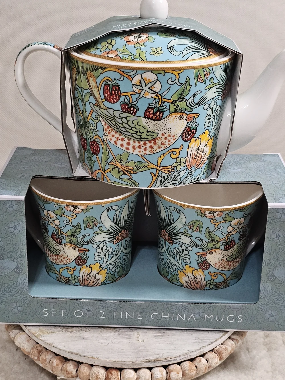 The Leonardo Collection William Morris Strawberry Thief Tea Pot And 2 Mags